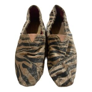 TOMS animal hair loafer
